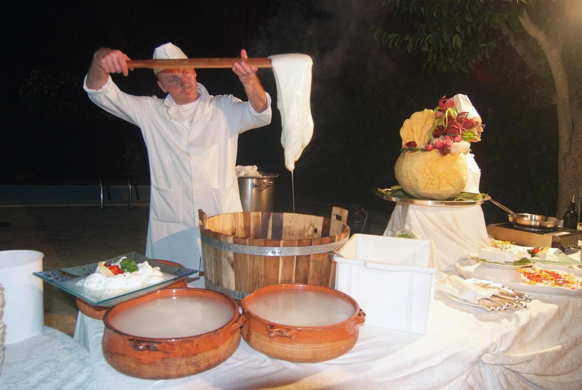 Hotel Sierra Silvana Selva Di Fasano Ngoại thất bức ảnh